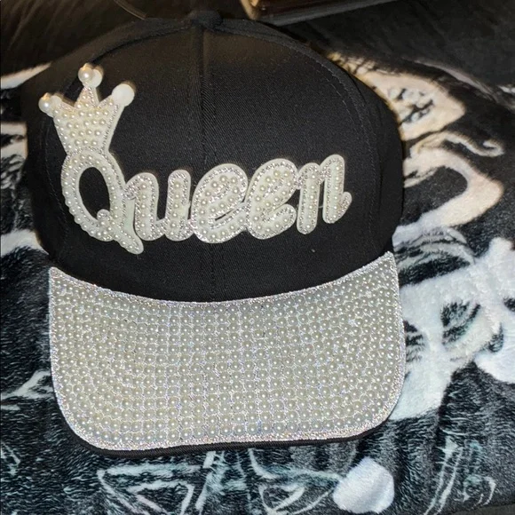 Queen Black and Silver Cap - Picture 1 of 6